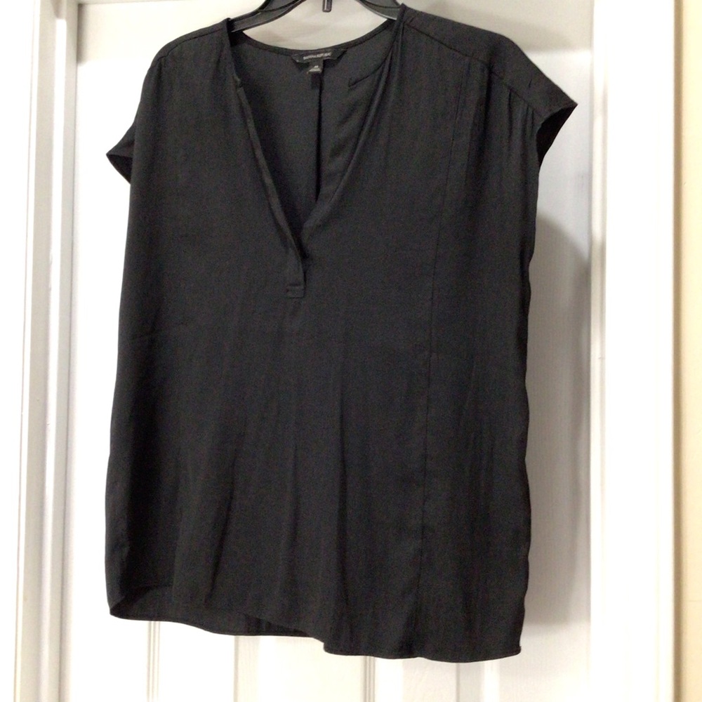Banana Republic Black Split V-Neck Cap Sleeve Tunic